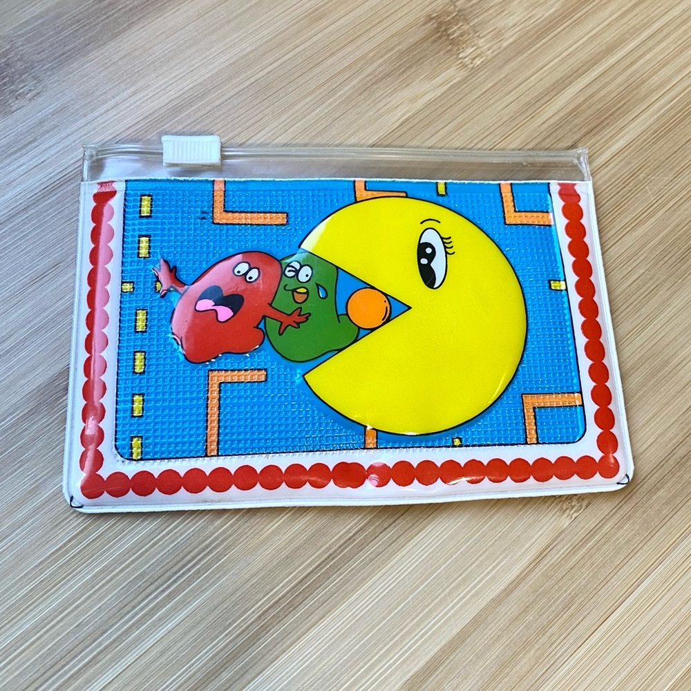 Vintage Pac-Man plastic coin purse embossed 1980s HTF vinyl Pacman change pouch